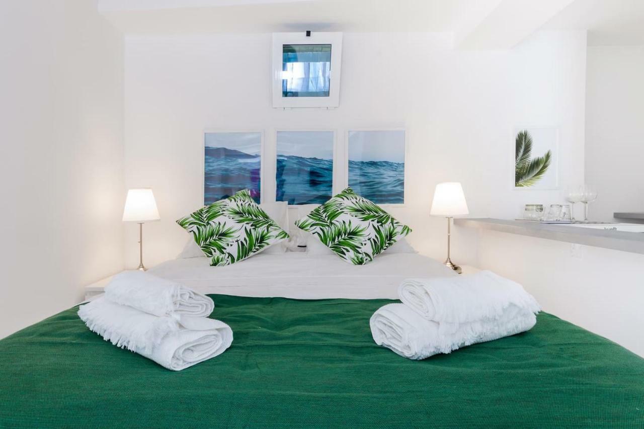 Cascais Center Minihouse For 2 - 3Min From The Sea Apartment Exterior photo