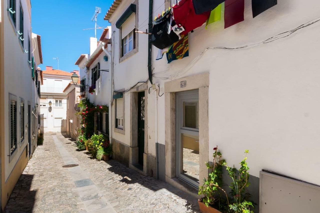 Cascais Center Minihouse For 2 - 3Min From The Sea Apartment Exterior photo